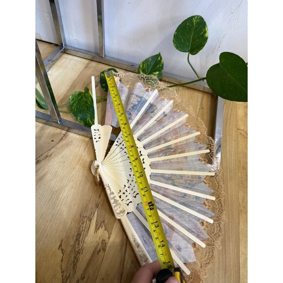 Vintage Spanish Lace Hand Fan - Picture 12 of 12